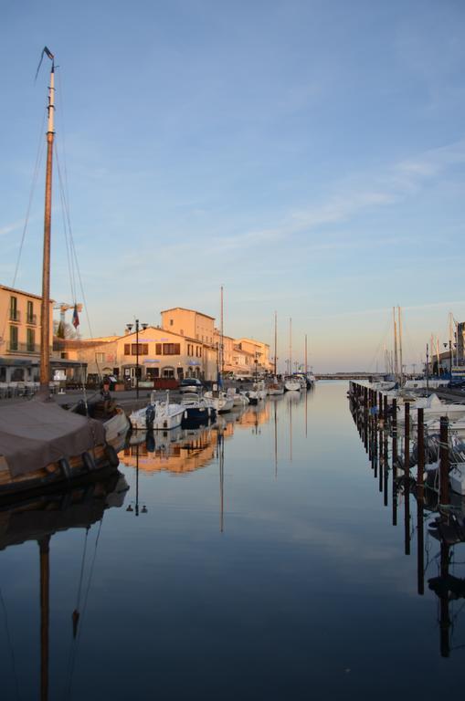 Les Chambres D'Andrea Marseillan  Exterior foto