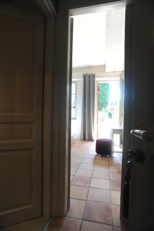 Les Chambres D'Andrea Marseillan  Habitación foto