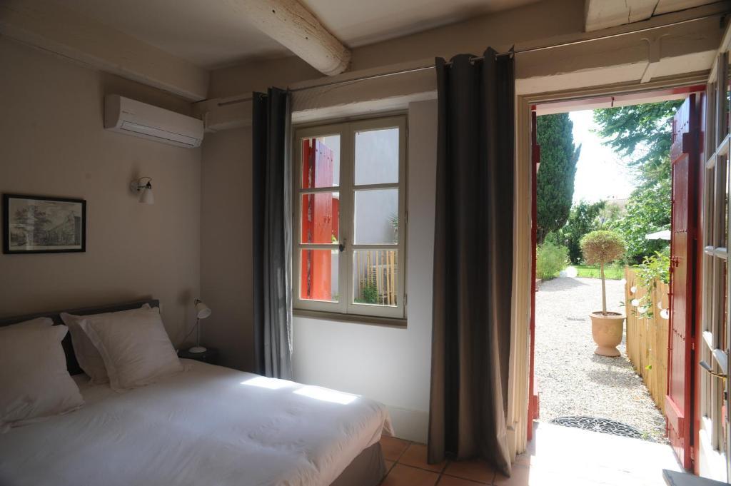 Les Chambres D'Andrea Marseillan  Exterior foto